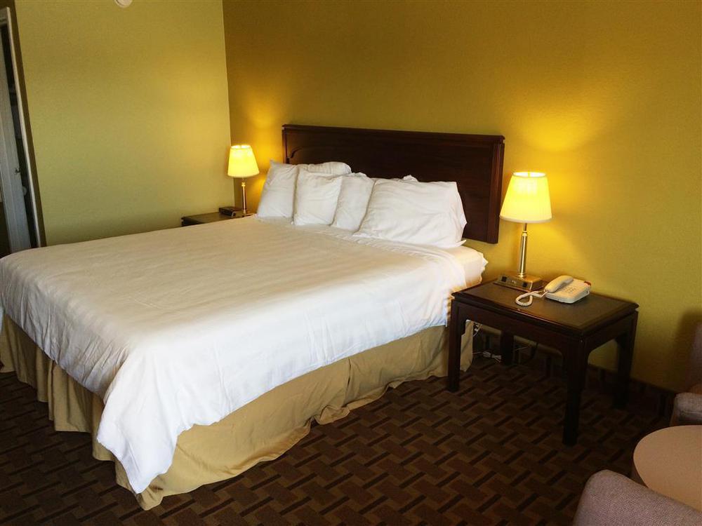 American Inn Princeton Room photo